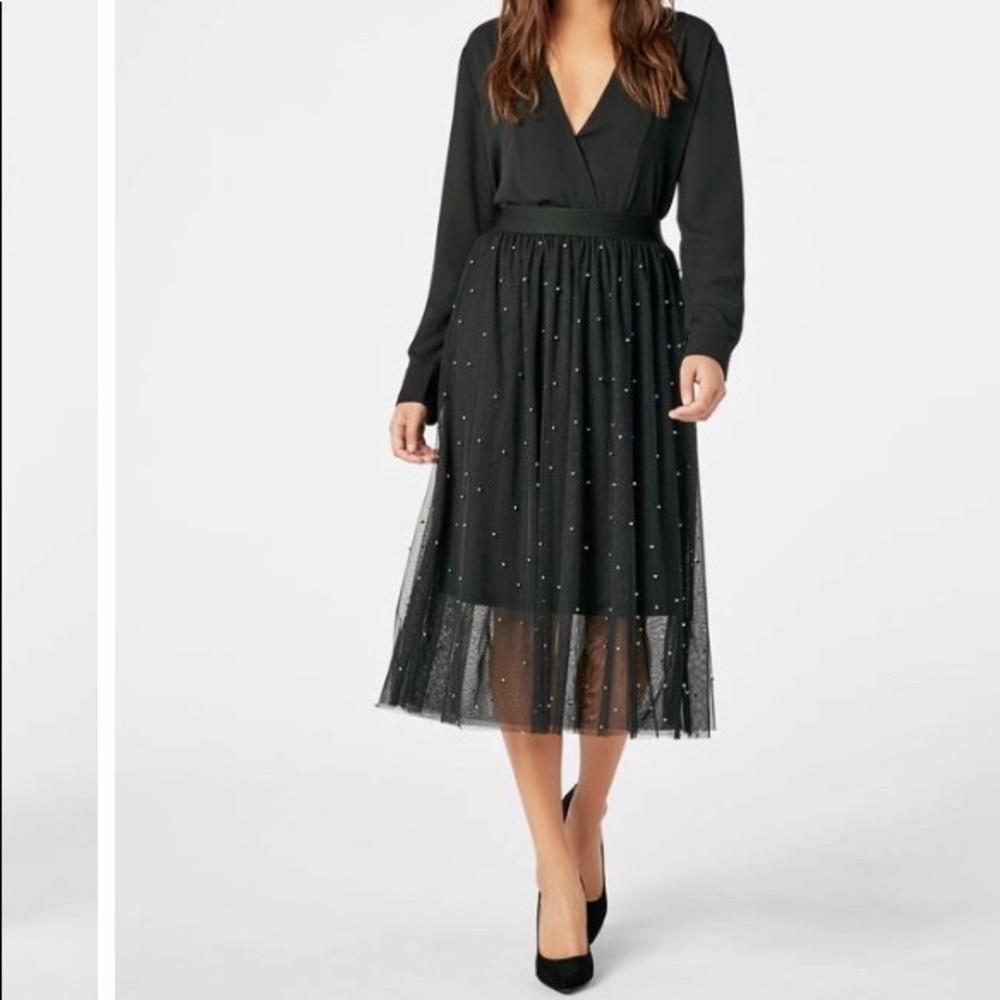 NEW! Black pleated midi skirt with pearl